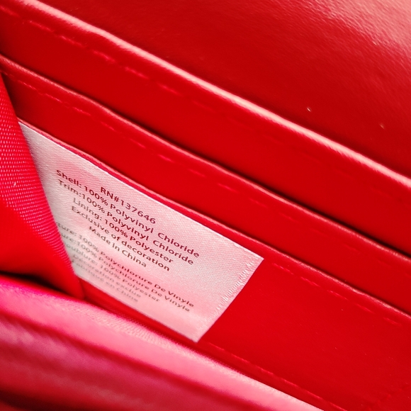 London Fog Lara red & white flap wallet - vegan leather - Picture 9 of 12